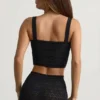 Top scurt Yolanda din tricot pointelle, negru