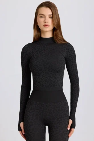 Top termic cu mâneci lungi, model leopard negru