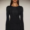 Top Venia cu guler rotund și mâneci lungi, decorată, în negru Top Venia cu guler rotund și mâneci lungi, decorată, în negru