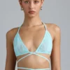 Topuri de bikini Liberty cu bretele încrucișate și ornamente, în culoarea albastru gheață Topuri de bikini Liberty cu bretele încrucișate și ornamente, în culoarea albastru gheață