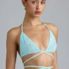 Topuri de bikini Liberty cu bretele încrucișate și ornamente, în culoarea albastru gheață Topuri de bikini Liberty cu bretele încrucișate și ornamente, în culoarea albastru gheață