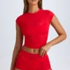 Tricou scurt transparent cu volane Santana în roșu aprins Tricou scurt transparent cu volane Santana în roșu aprins